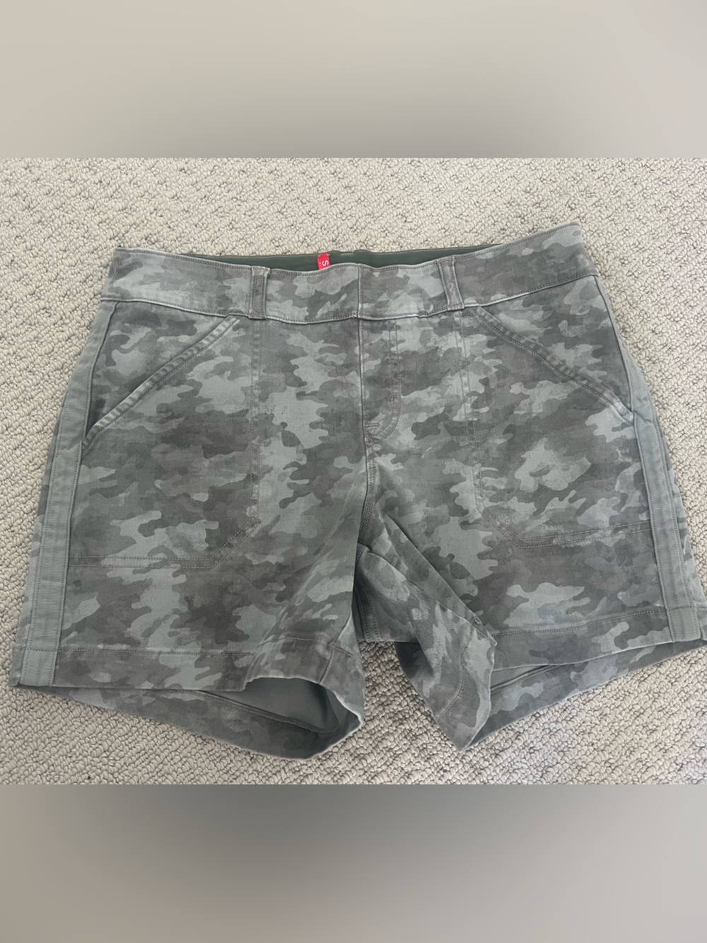 SPANX Olive Camouflage Mid-Rise Shorts